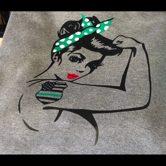 Rosie the Riveter Women’s Hoodie/Sweatshirt - Picture 1 of 1